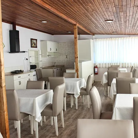 Merkez Hotel *